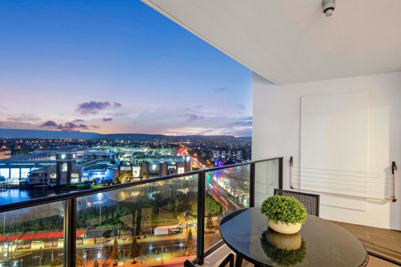Sierra Grand Broadbeach - Self Contained & Privately Managed Apartments Голд-Кост Екстер'єр фото
