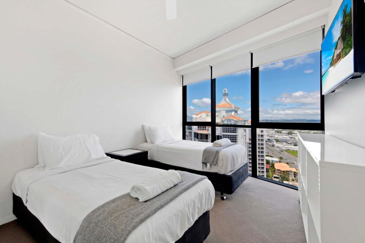 Sierra Grand Broadbeach - Self Contained & Privately Managed Apartments Голд-Кост Екстер'єр фото