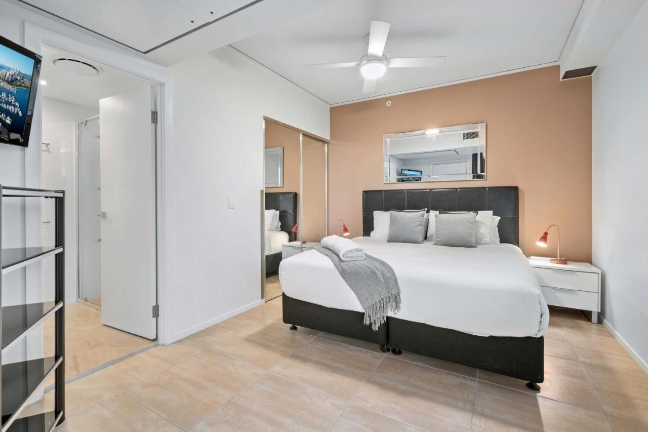 Sierra Grand Broadbeach - Self Contained & Privately Managed Apartments Голд-Кост Екстер'єр фото